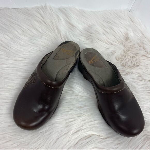 Dansko Nursing Brown Leather Clogs size 8.5/9 - Picture 2 of 8